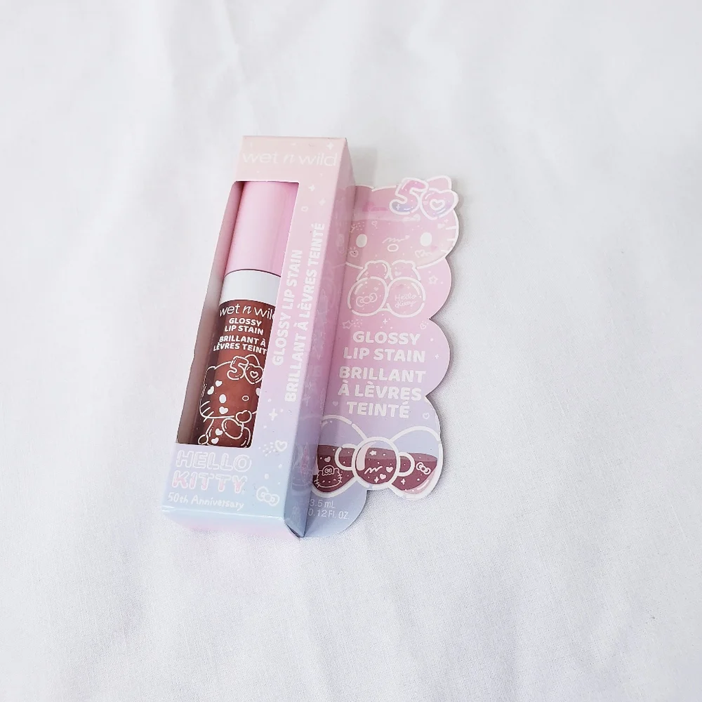 Hello Kitty 50th Anniversary Wet N Wild GLOSSY LIP STAIN So Dreamy Shine